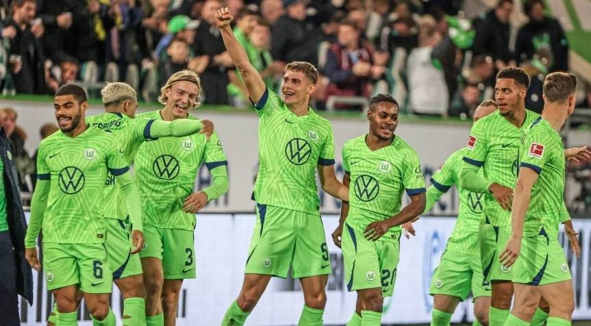 弗赖堡球员被主教练力荐，备受瞩目