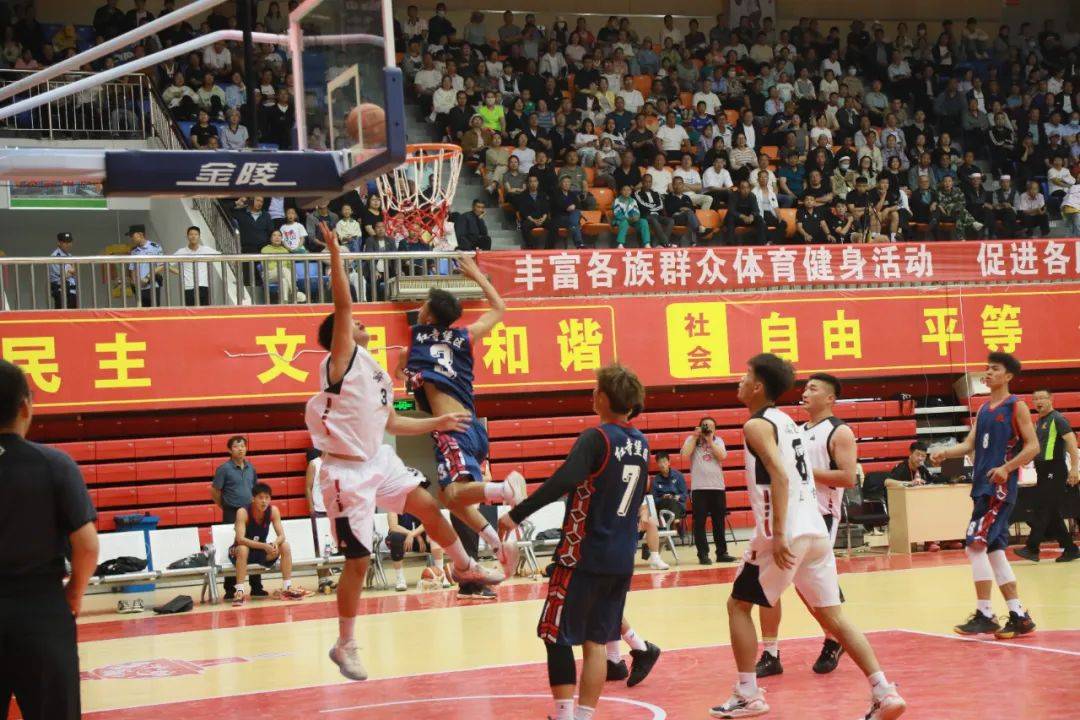 宁夏队在比赛中奋勇拼搏，成功赢得胜利