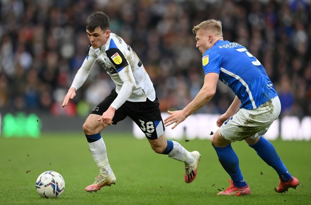 伯明翰城不敌对手，陷入保级泥潭