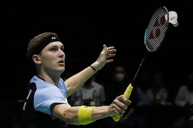 包含法国羽毛球队翻盘中国羽毛球队，安赛龙完成帽子戏法的词条