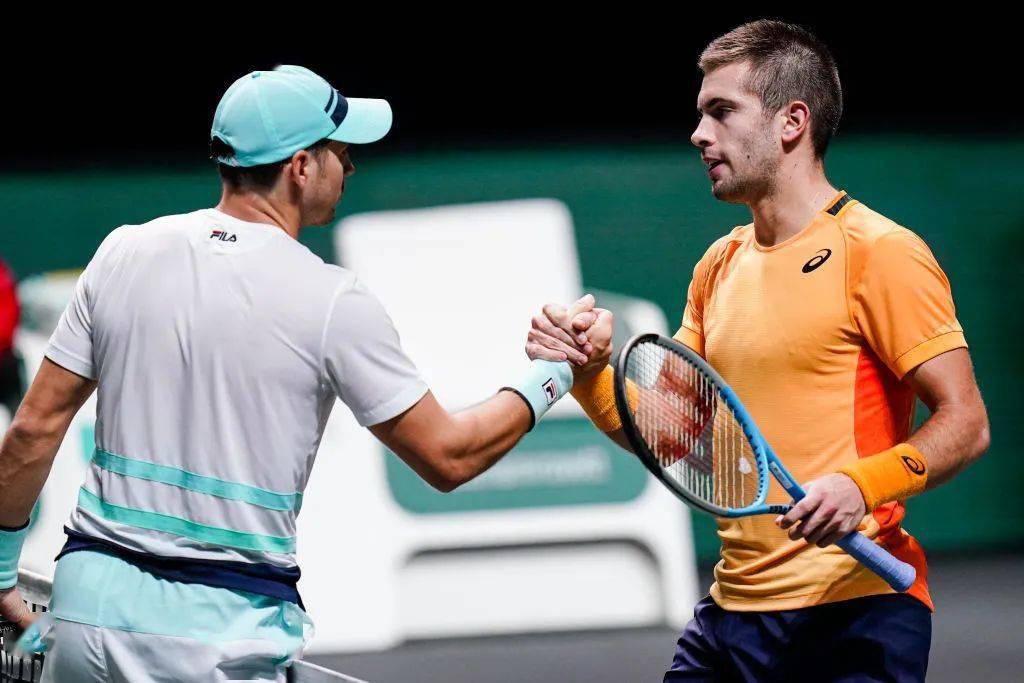 希腊男篮完胜雷霆，巴恩斯关键制胜