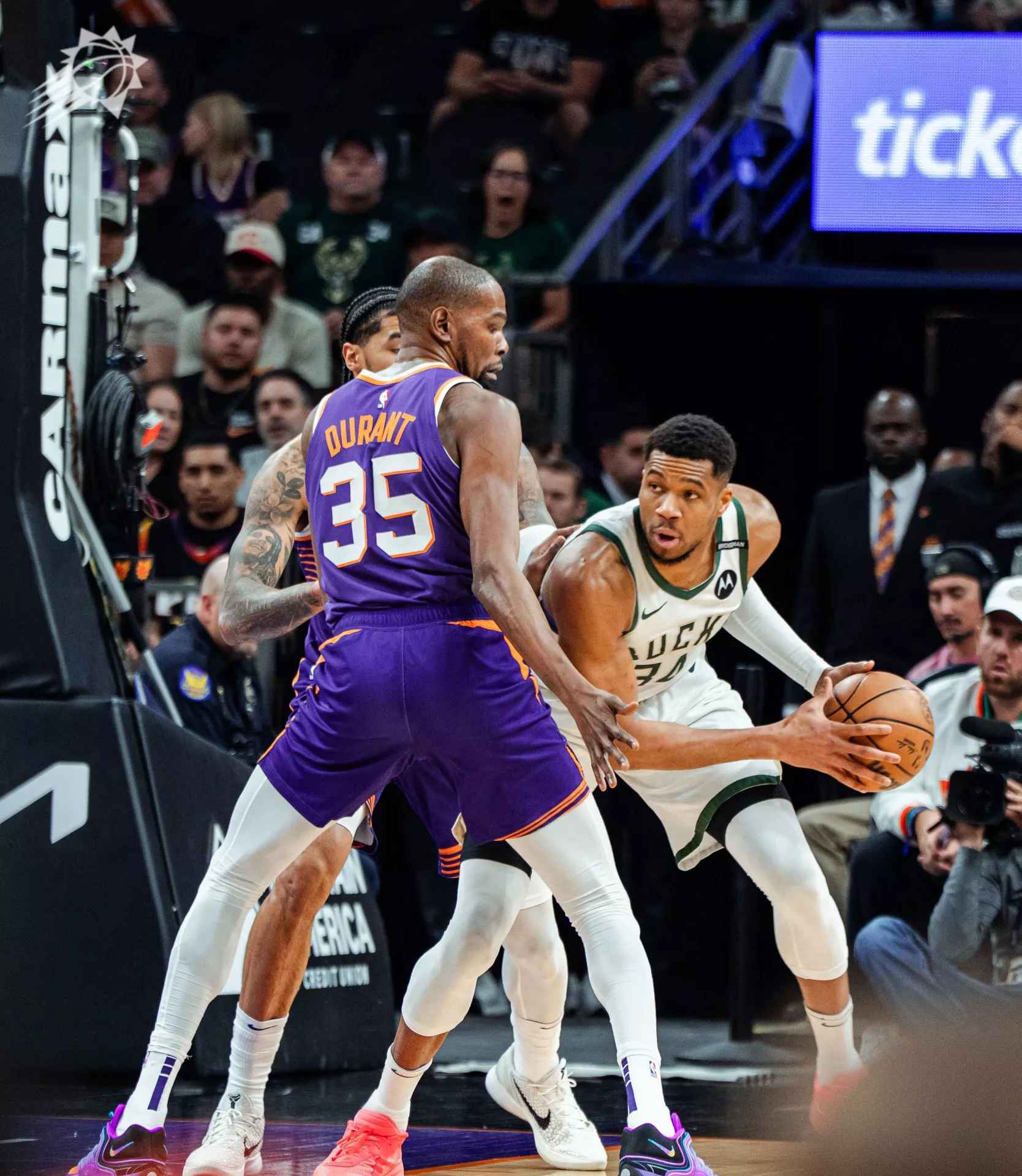 雄鹿队后卫成为全明星焦点，球迷大呼的简单介绍