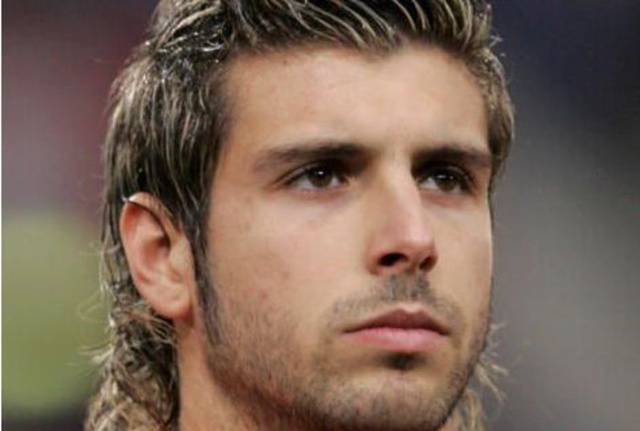 关于阿尔梅里亚后卫更替，球队战术或迎来新变革的信息