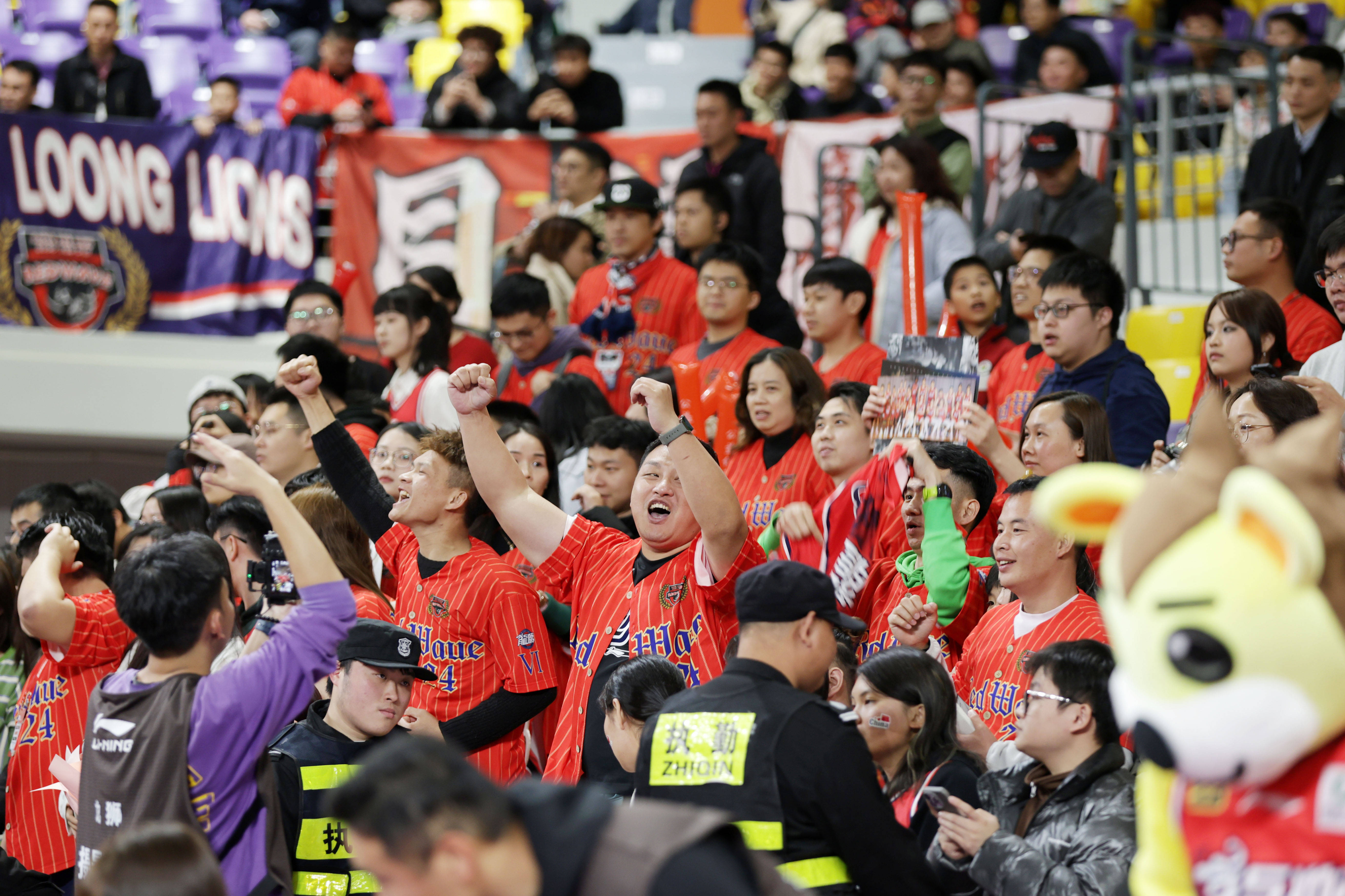 北京赛区火爆开启,球迷热情高涨的简单介绍 北京赛区火爆开启,球迷热情高涨的简单介绍