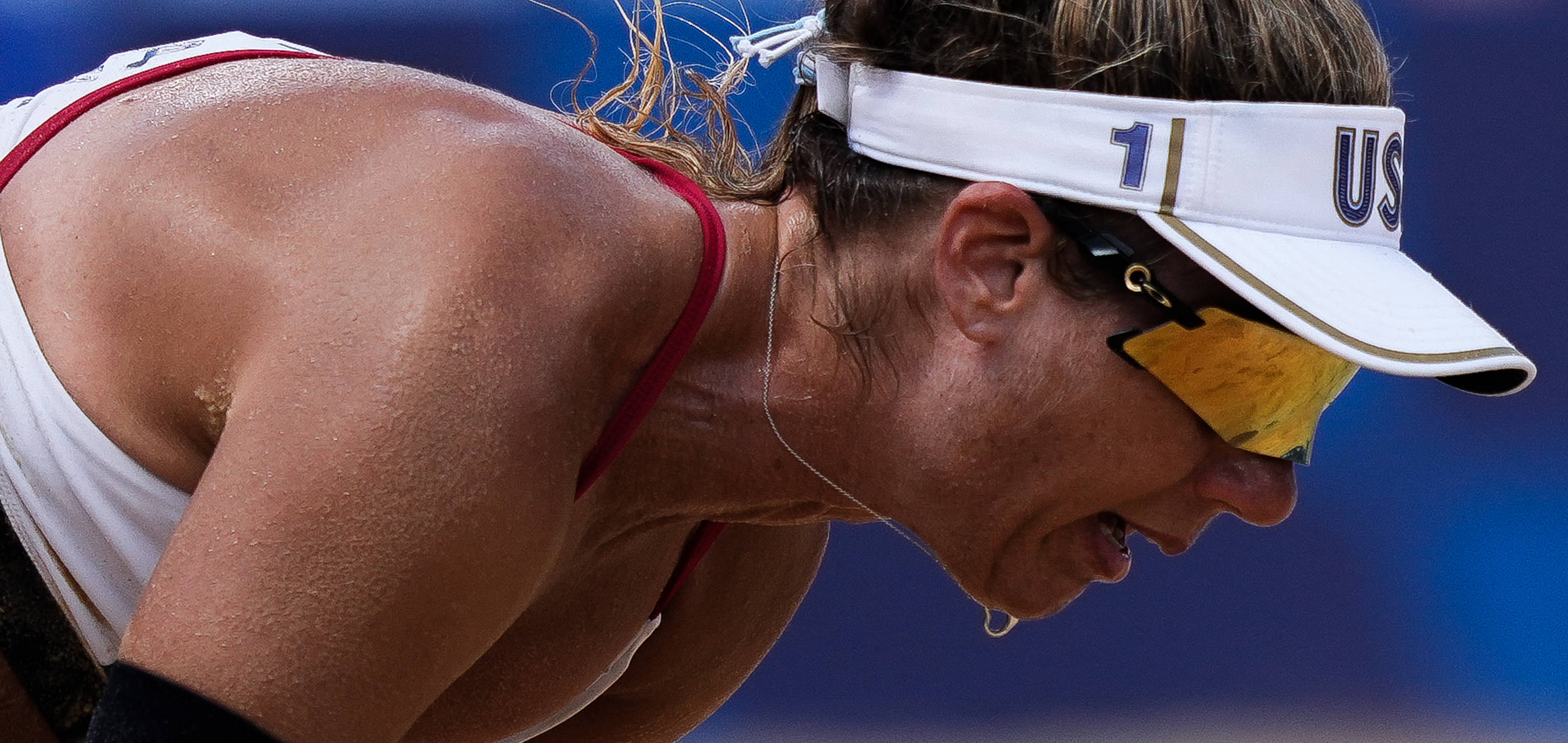 阿联酋排球选手神勇表现，连扳两局