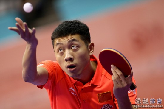 关于奥地利队险胜瑞典队，马龙刷新纪录的信息