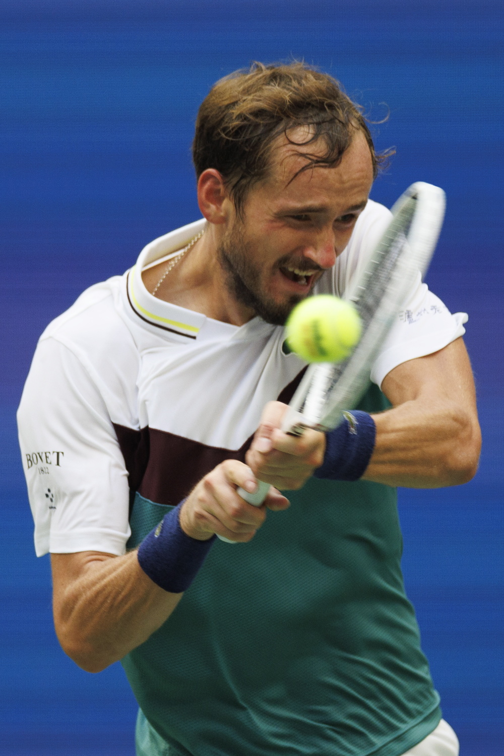 世界网球队逆转英国网球队，梅德韦杰夫关键制胜的简单介绍