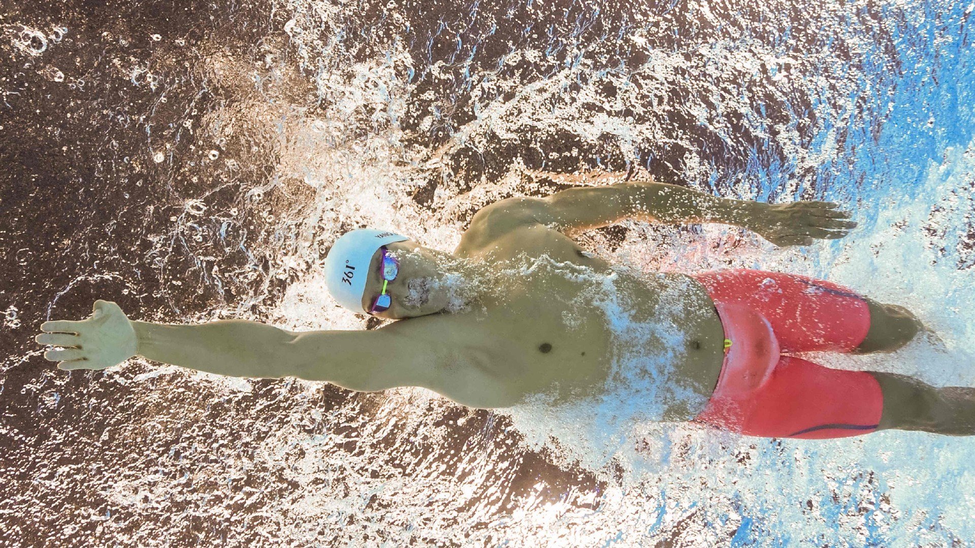 北欧风暴遭遇格子军团，布鲁诺的统治级数据如何改写丹麦童话？