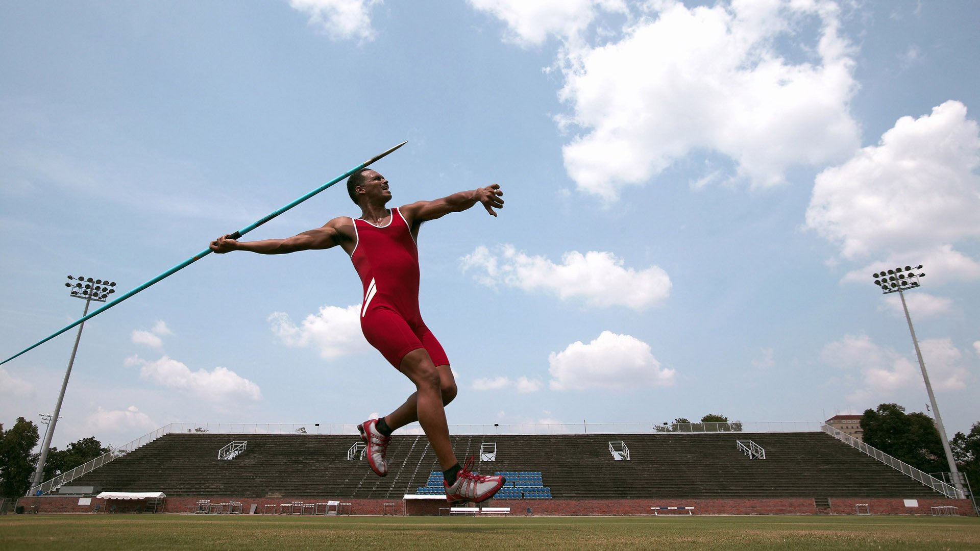 赛道上的孤胆英雄，诺里斯如何扛起迈凯伦，逆转红牛王朝